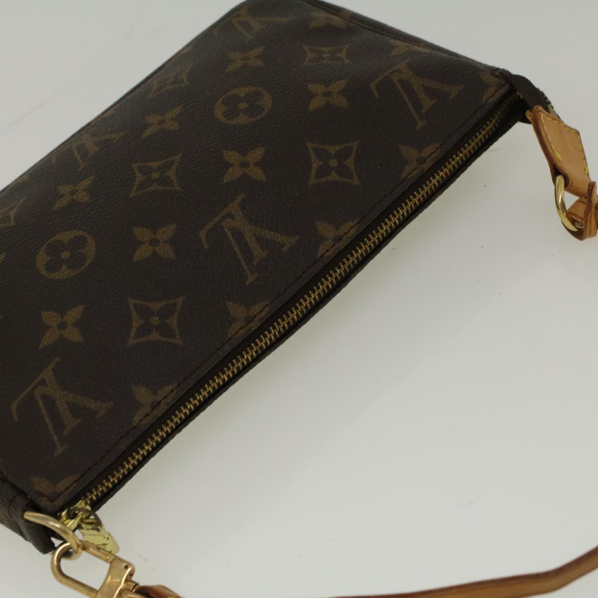 Louis Vuitton Pochette Accessoire - 4